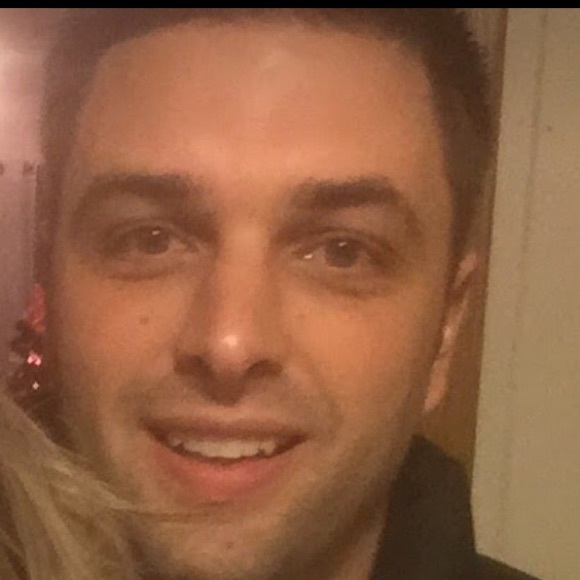 Meet your Posher, Johnphillip - Picture 1 of 1